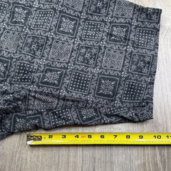 Reyn Spooner Shorts Black Gray Geometric Print Casual Uniqlo Mens Size M Medium - Picture 11 of 11